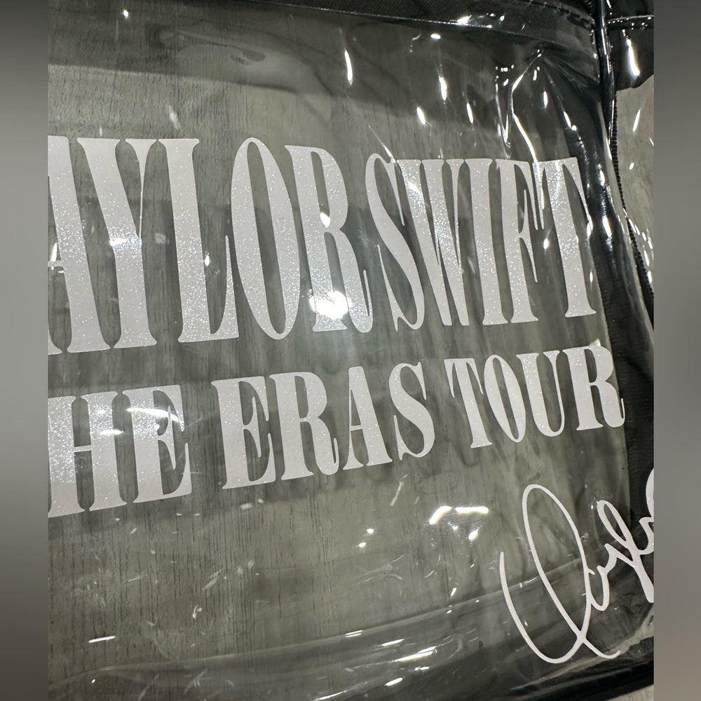 The eras tour stadium approved bag (med) - Picture 3 of 4